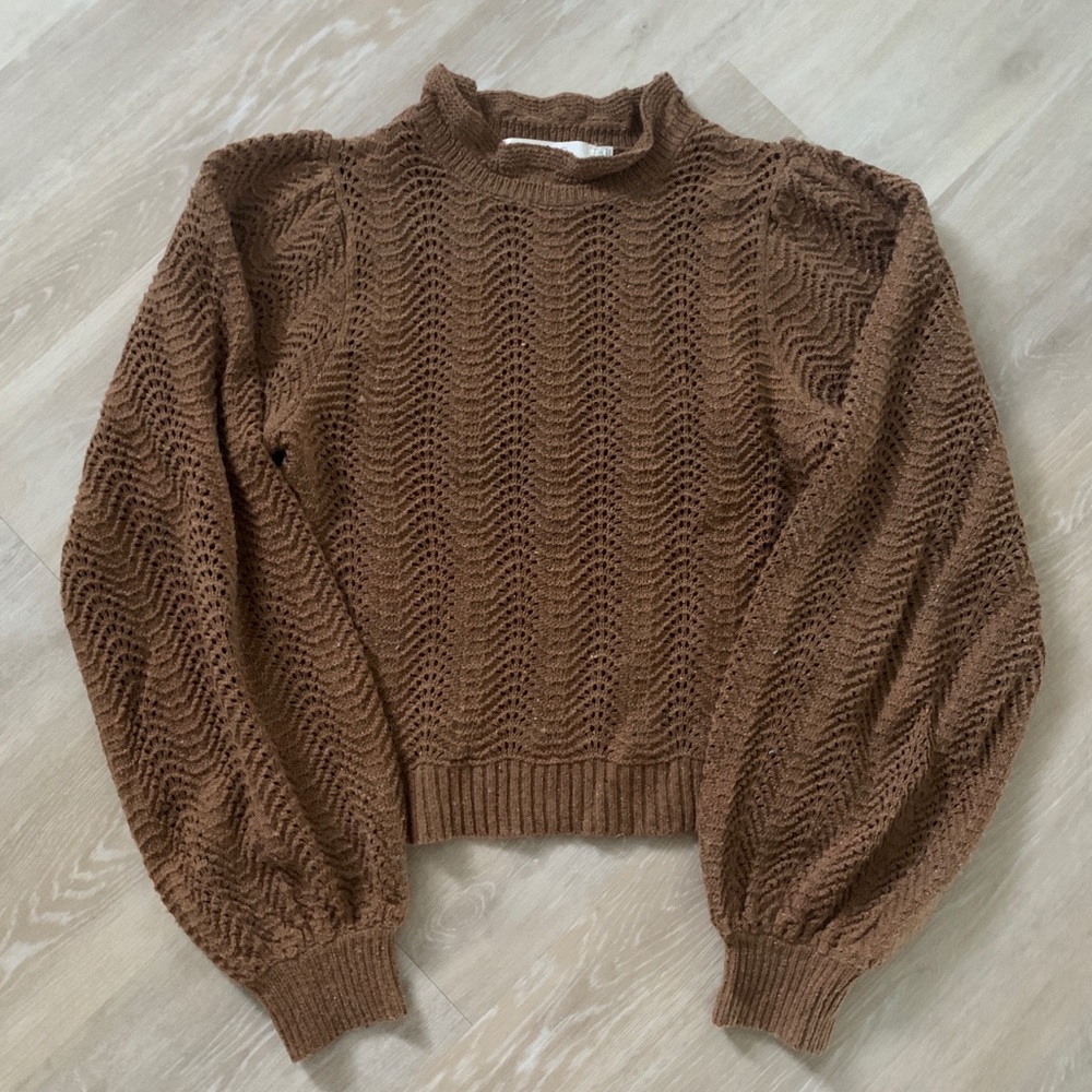 MOVING SALE: Puff sleeve sweater size small